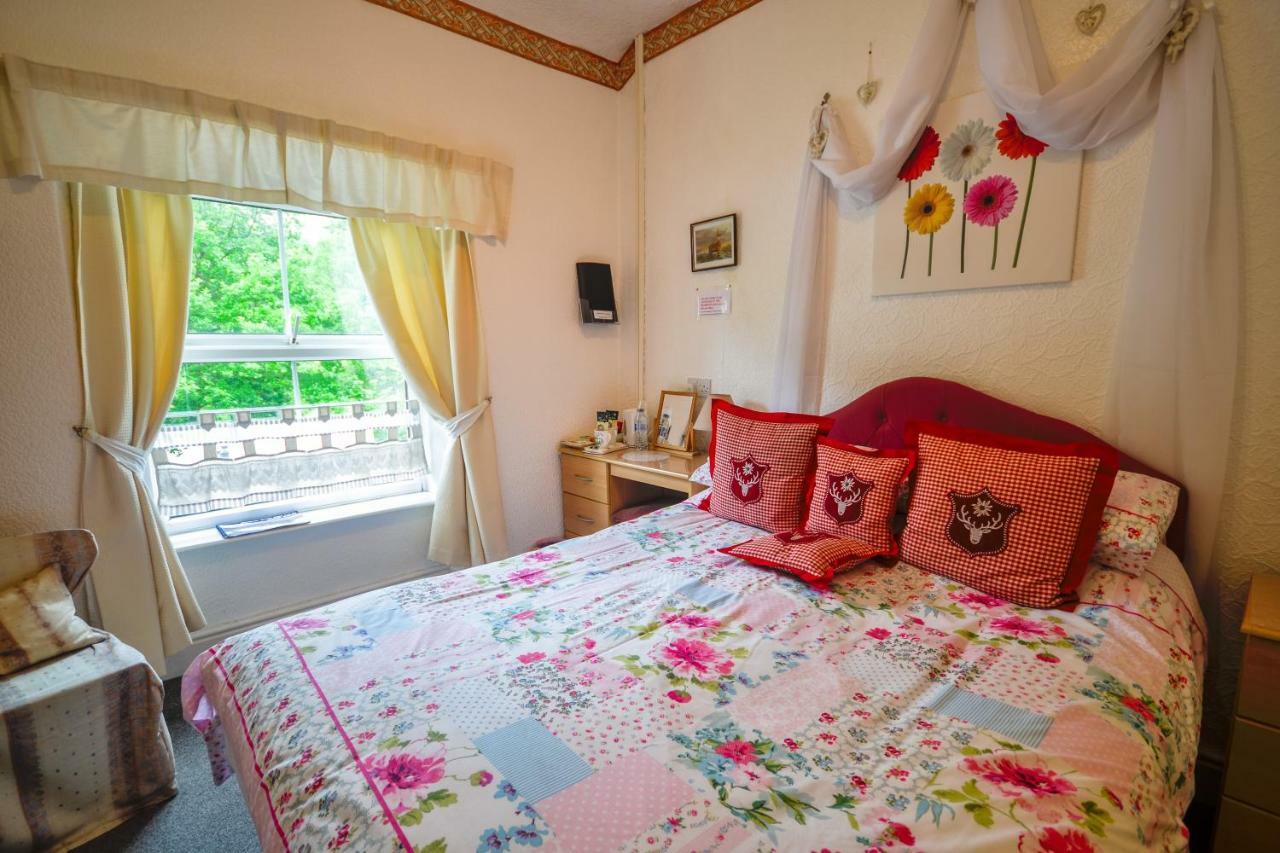 Gorphwysfa House B & B ベトウス・ア・コーエド エクステリア 写真